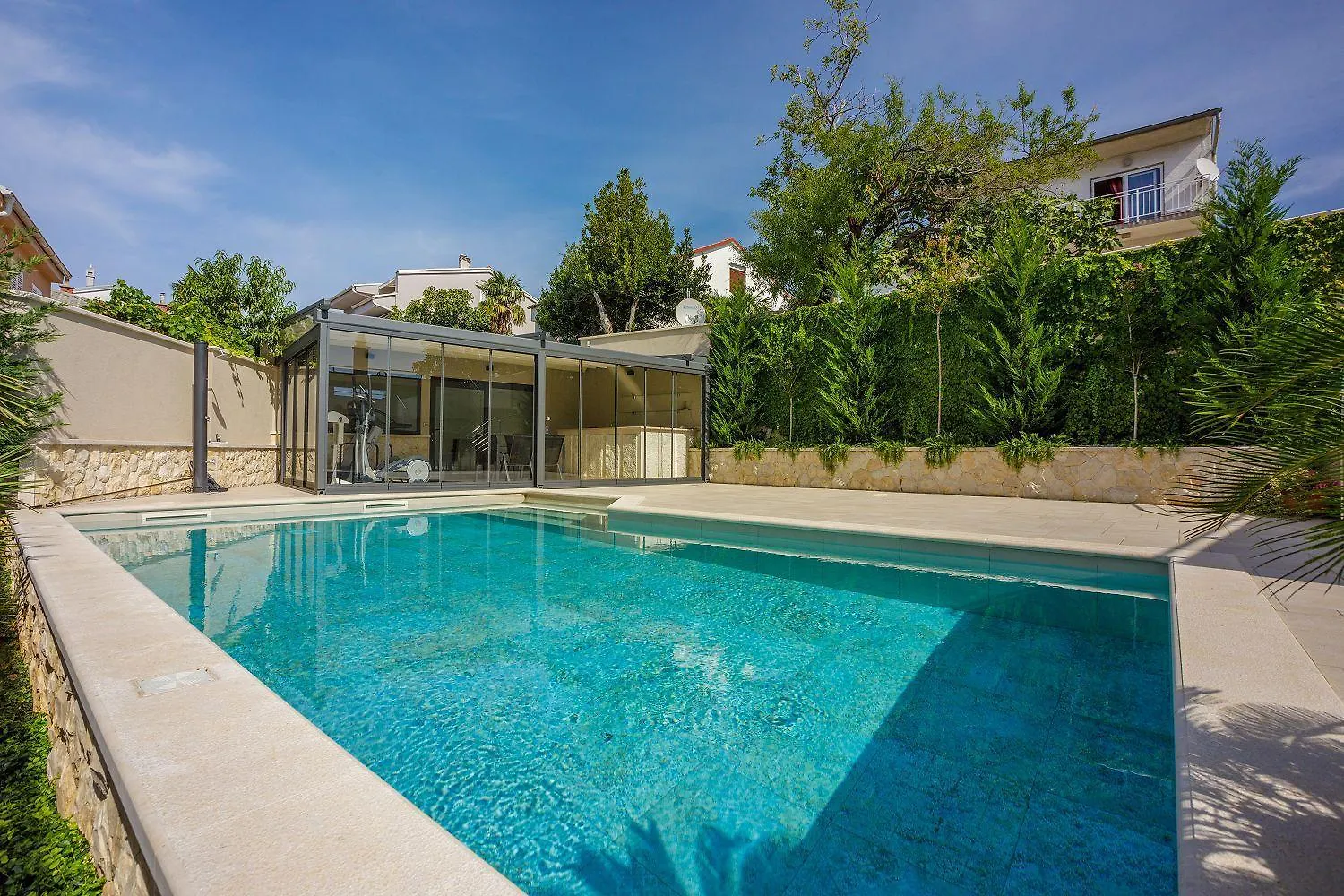 Beeindruckendes Apartment Nur 500 Meter Zum Strand Mit Meerblick, Sauna, Gym, Pool Crikvenica 0*,  Croatia