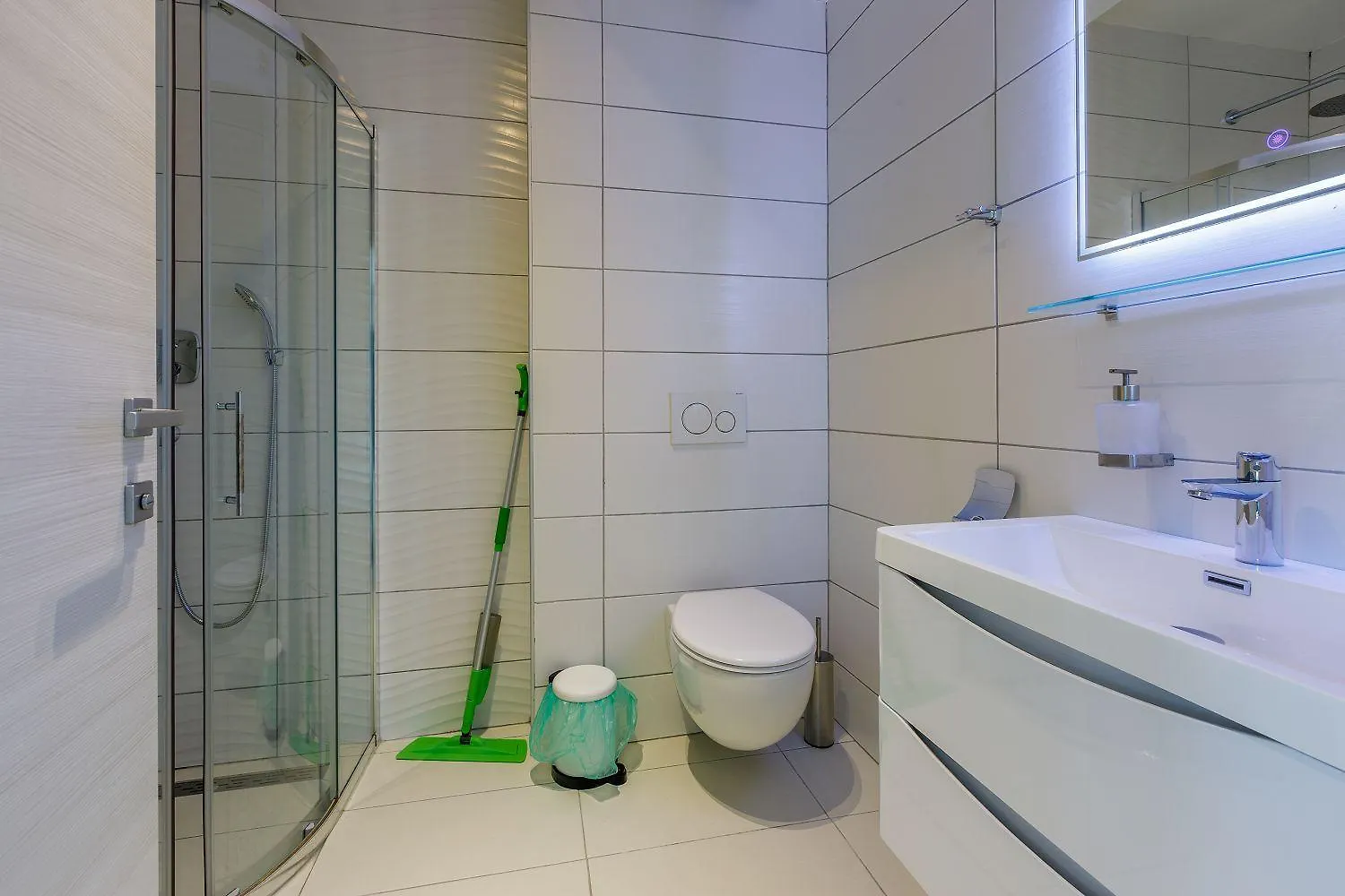 Beeindruckendes Apartment Nur 500 Meter Zum Strand Mit Meerblick, Sauna, Gym, Pool Crikvenica